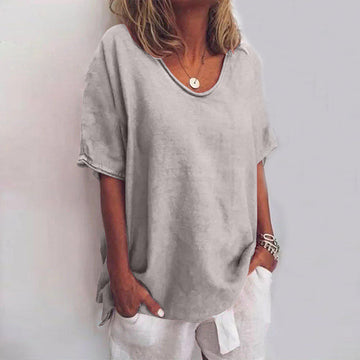 Clara – Relaxed Everyday Tee – Women’s fashion piece