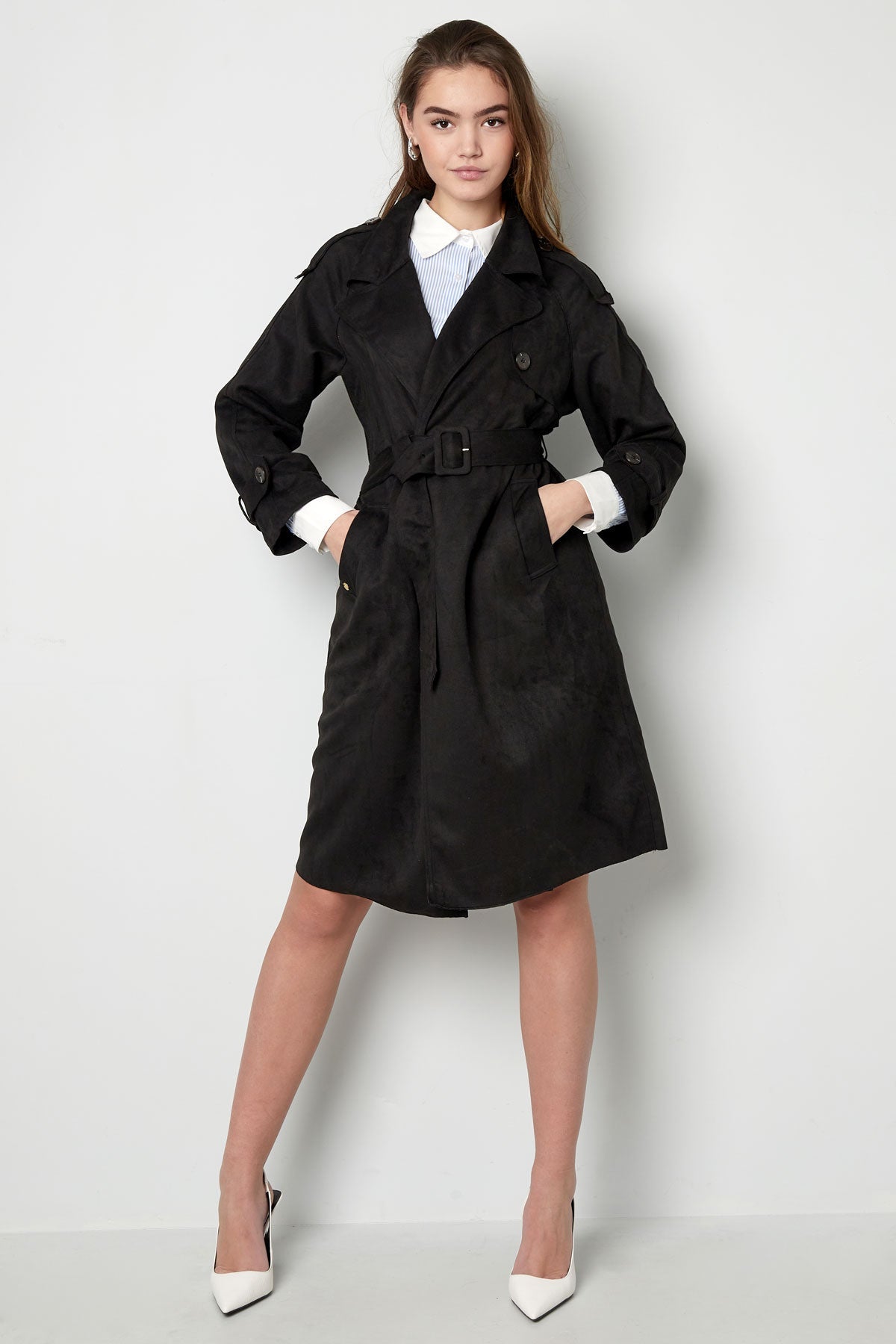 Isla Suede Trench Can Be Paired With Any Outfit