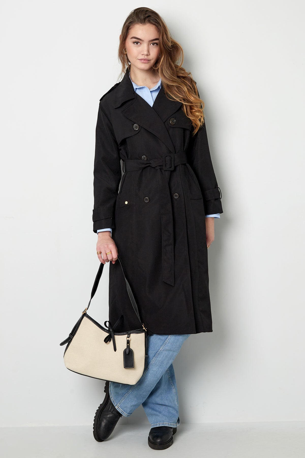 Isla Classic Trench Can Be Combined With Any Outfit