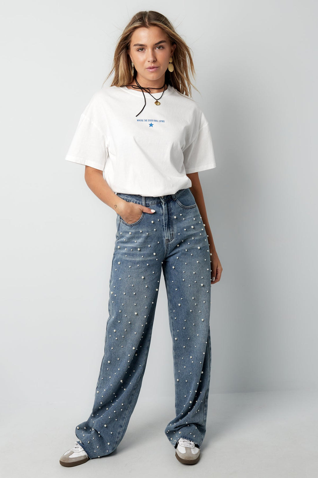 Nomad Island – Denim & Pearls – Women’s fashion piece