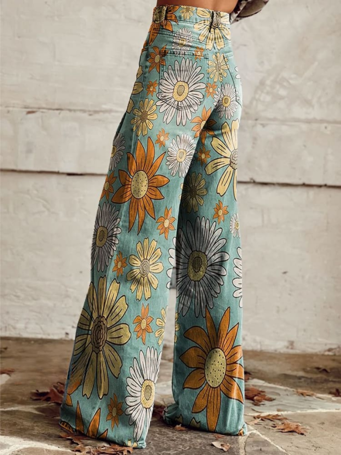 Macy Floral Happiness Flare Pants – Women’s fashion piece