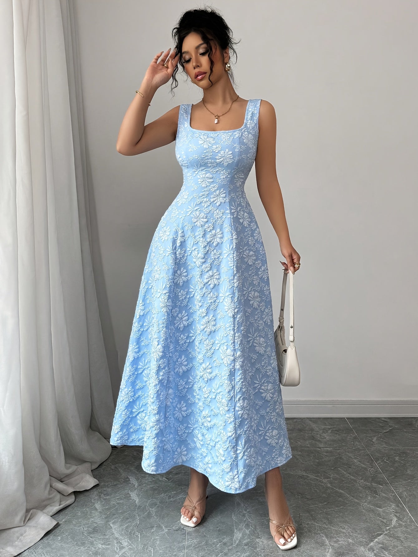 Elowen Bloom Square Neck Dress (almost Sold Out) – Women’s fashion piece