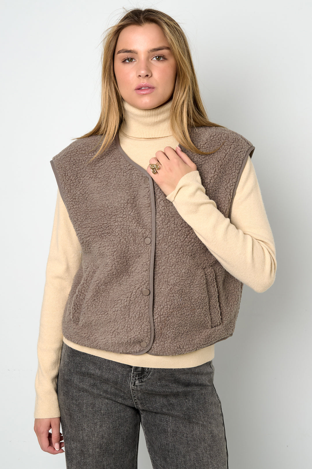 Isla Fleece Vest Everyday Essential