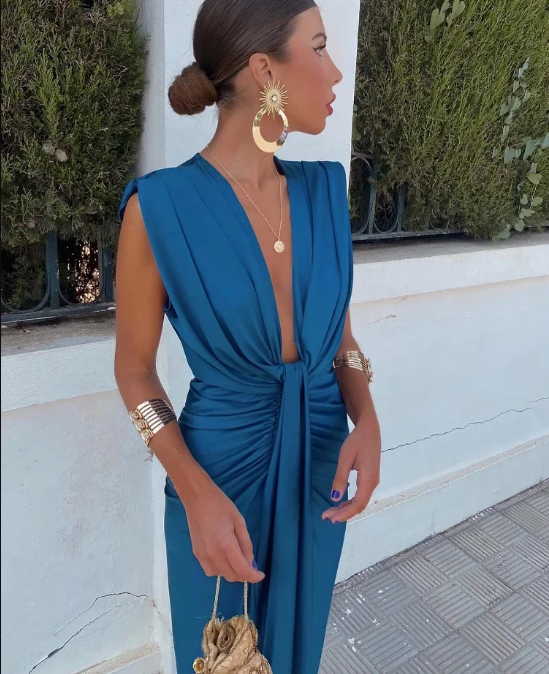Lily | Elegant Pleated Dress – Women’s fashion piece